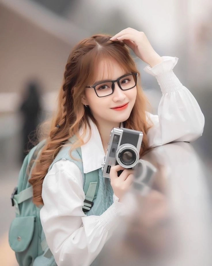 ảnh gái xinh đeo kính 0019