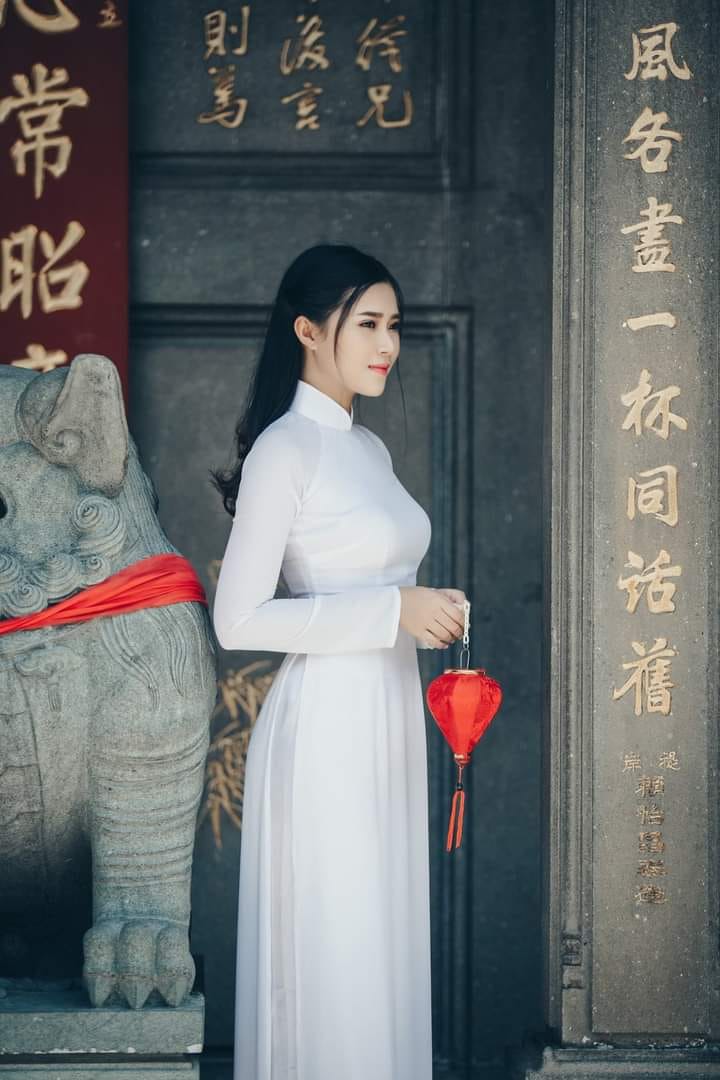 gái xinh mặc áo dài 0017