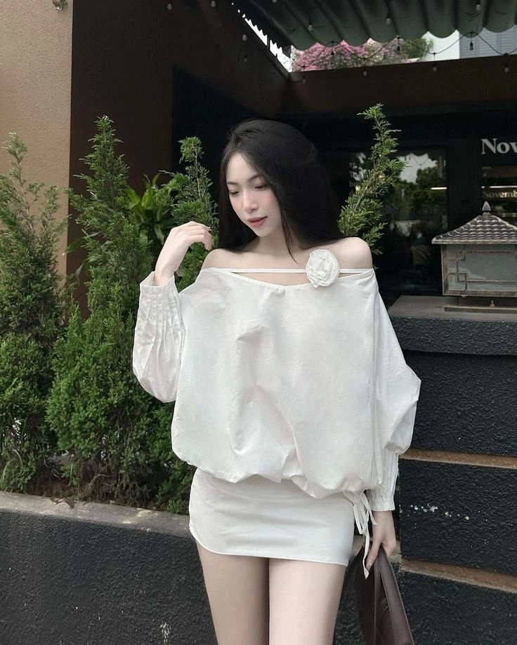 gái xinh mặc váy 0049
