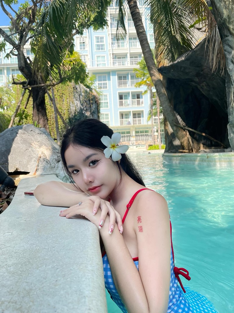 gái xinh thái lan bikini 0018