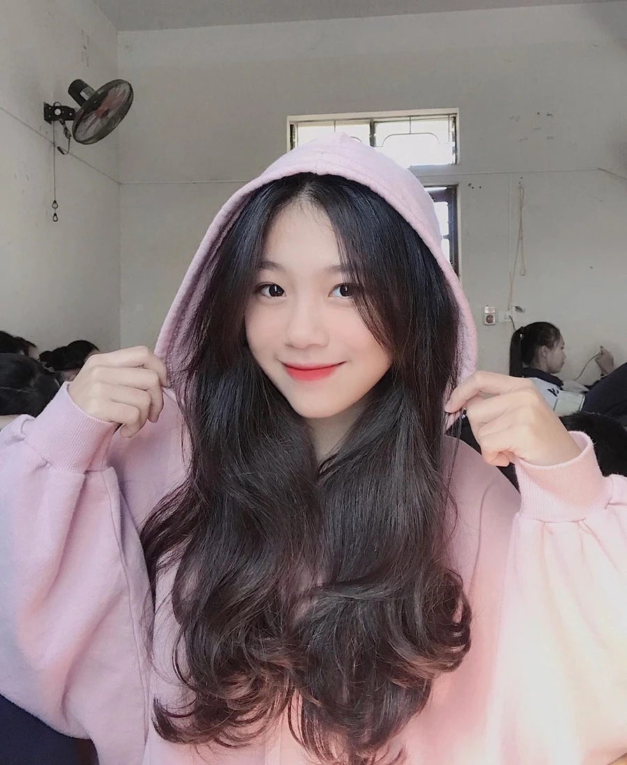 gái xinh tóc dài