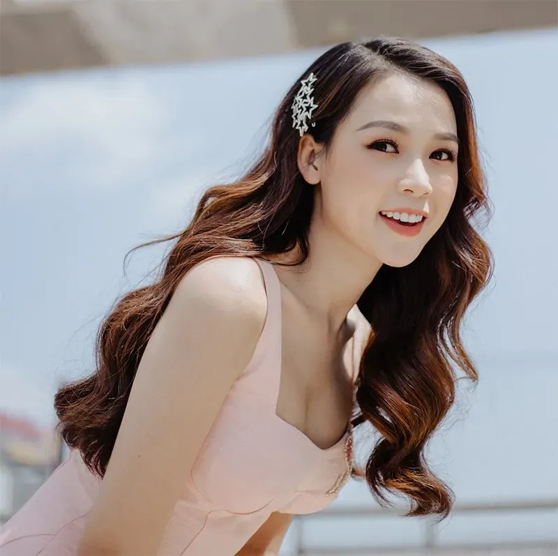 gái xinh tóc dài 0014