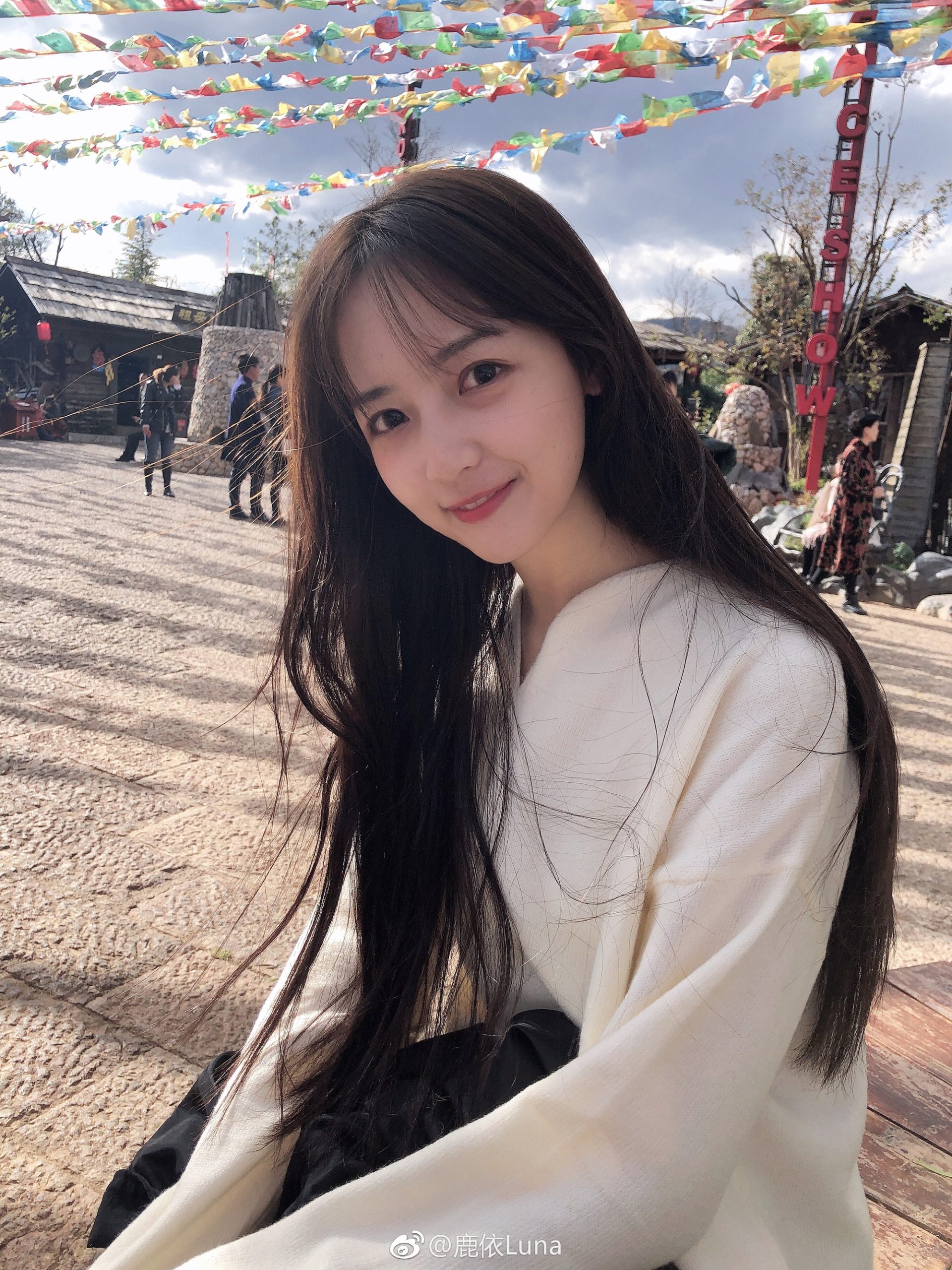 gái xinh tóc dài 0033