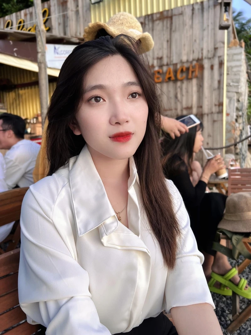 gái xinh tóc dài 0037